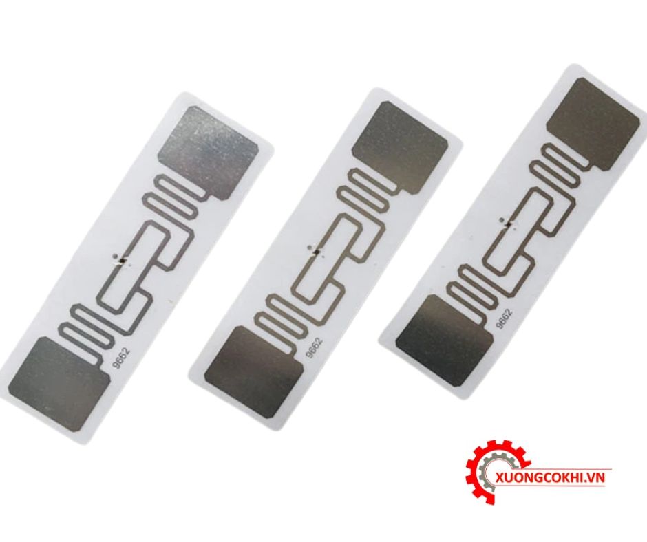Thẻ từ UHF cho hệ thống quản lý bãi giữ xe 2 Thẻ từ UHF cho đầu đọc tầm xa