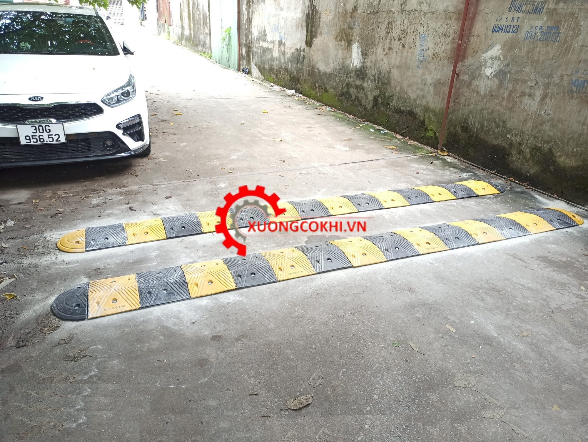Lắp đặt gờ giảm tốc tại Hà Nội 2 Gờ giảm tốc của xuongcokhi.vn