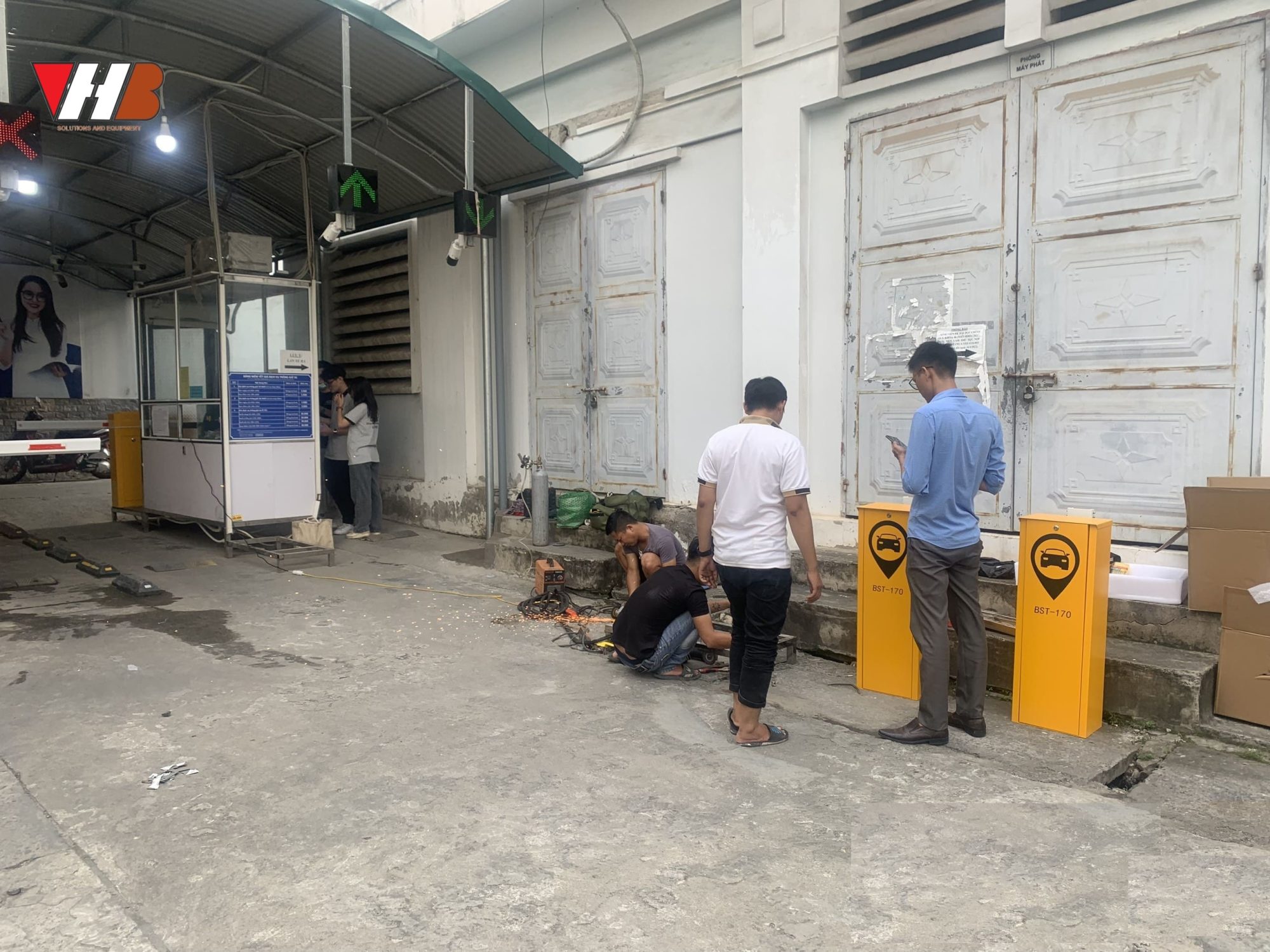 Đơn vị cung cấp và lắp đặt barie uy tín tại Hà Nội 4 Công ty VHB cung cấp và lắp đặt Barie cho khách hàng